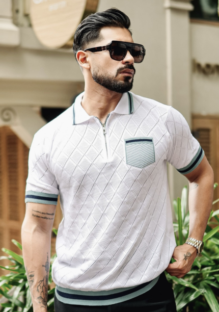 WHITE HALF SLEEVE KNITTED TSHIRT